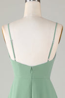 Laden Sie das Bild in den Galerie-Viewer, Spaghettiträger Matcha Langes Brautjungfernkleid mit Rüschen