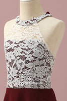 Laden Sie das Bild in den Galerie-Viewer, Burgunderrote Spitze und Chiffon Neckholder Junior Brautjungfernkleid