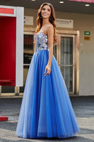 Laden Sie das Bild in den Galerie-Viewer, Königsblaues A-Linie Herzausschnitt trägerloses Korsett Langes Ballkleid