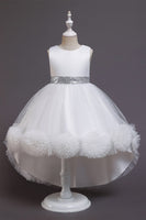 Laden Sie das Bild in den Galerie-Viewer, Blush Hoch niedrig Blumenmädchenkleid mit Blumen