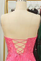 Laden Sie das Bild in den Galerie-Viewer, Enges Rosa Kurzes Abiballkleid mit Applikationen