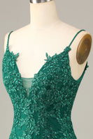 Laden Sie das Bild in den Galerie-Viewer, Etui Spaghettiträger Dunkelgrünes kurzes Abiballkleid mit Applikationen