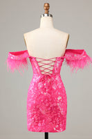 Laden Sie das Bild in den Galerie-Viewer, Schulterfreie Scheide Blaues kurzes Abiballkleid mit Feder