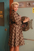 Laden Sie das Bild in den Galerie-Viewer, Kaffee Gingham Vintage 1950er Jahre Kleid mit Ärmeln