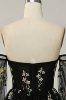 Laden Sie das Bild in den Galerie-Viewer, Schulterfrei Grün Langarm A-Linie Ballkleid