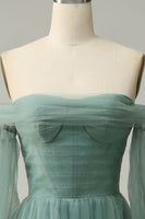 Laden Sie das Bild in den Galerie-Viewer, Schulterfreies Grau Grün A-Linie Tüll Ballkleid mit langen Ärmeln