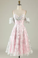 Laden Sie das Bild in den Galerie-Viewer, A-Linie Kalte Schulter Blume Bedrucktes rosa Cocktailkleid