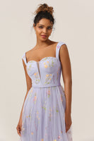 Laden Sie das Bild in den Galerie-Viewer, Prinzessin A Linie Herzausschnitt Helllila Langes Ballkleid mit Stickerei