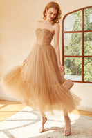 Laden Sie das Bild in den Galerie-Viewer, Khaki Polka Dots Korsett Ballkleid