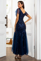 Laden Sie das Bild in den Galerie-Viewer, Marineblaues Pailletten Meerjungfrau Mutter der Braut Kleid
