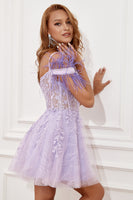 Laden Sie das Bild in den Galerie-Viewer, Lavendel Schulterfreies Abiballkleid mit Federn