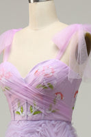 Laden Sie das Bild in den Galerie-Viewer, Hellgrünes Ballkleid in A-Linie mit Stickerei