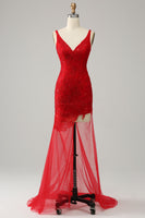 Laden Sie das Bild in den Galerie-Viewer, Meerjungfrau V Ausschnitt Rotes langes Ballkleid mit Stickerei