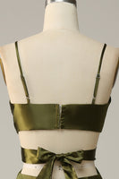 Laden Sie das Bild in den Galerie-Viewer, Spaghettiträger ausgeschnittenes oliv langes Brautjungfernkleid mit Schlitz