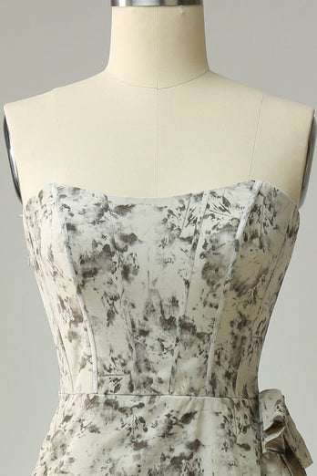 Etui Herzausschnitt Grau bedrucktes Brautjungfernkleid mit Gürtel