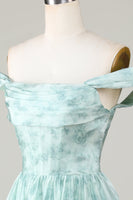 Laden Sie das Bild in den Galerie-Viewer, Stilvolles Salbei schulterfreies kurzes Abschlusskleid mit Drucken