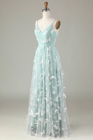 Laden Sie das Bild in den Galerie-Viewer, Tüll Spaghettiträger Matcha Brautjungfernkleid mit Applikationen