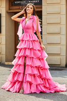 Laden Sie das Bild in den Galerie-Viewer, Prinzessin A-Linie V-Ausschnitt fuchsia gestuftes Ballkleid mit Schlitz