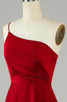 Laden Sie das Bild in den Galerie-Viewer, A-Linie Eine Schulter Burgunderrotes langes Brautjungfernkleid mit Rüschen