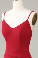 Laden Sie das Bild in den Galerie-Viewer, Spaghettiträger Ärmelloses Burgunderrotes Brautjungfernkleid mit Schlitz