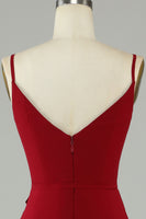 Laden Sie das Bild in den Galerie-Viewer, Chiffon Burgunder Spaghettiträger Langes Brautjungfernkleid mit Rüschen