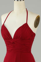 Laden Sie das Bild in den Galerie-Viewer, A-Linie Neckholder Burgunderrot Langes Brautjungfernkleid mit Schlitz