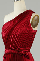 Laden Sie das Bild in den Galerie-Viewer, Asymmetrisches Eine Schulter Burgunderrotes Brautjungfernkleid