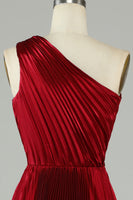 Laden Sie das Bild in den Galerie-Viewer, Asymmetrisches Eine Schulter Burgunderrotes Brautjungfernkleid