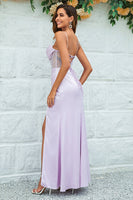 Laden Sie das Bild in den Galerie-Viewer, Meerjungfrau Spaghettiträger Flieder Korsett Brautjungfernkleid mit Schlitz