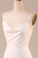 Laden Sie das Bild in den Galerie-Viewer, Einfaches elfenbein Meerjungfrauen Boho Hochzeitskleid