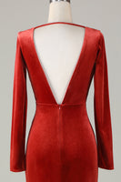 Laden Sie das Bild in den Galerie-Viewer, Samt Meerjungfrauen Terrakotta Brautjungfernkleid mit langen Ärmeln