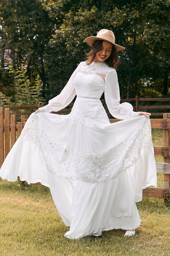 Elfenbein Boho Brautkleid mit langen Ärmeln und Spitze