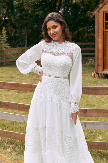 Elfenbein Boho Brautkleid mit langen Ärmeln und Spitze