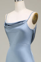 Laden Sie das Bild in den Galerie-Viewer, Meerjungfrau-Linie Wasserfall Etui Spaghettiträger Satin Langes Brautjungfernkleid Staubblau