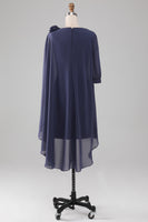 Laden Sie das Bild in den Galerie-Viewer, Etui Knielanges Chiffon Kleid für die Brautmutter mit U-Ausschnitt und Perlen