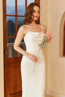 Laden Sie das Bild in den Galerie-Viewer, Weißes Spaghettiträger Einfaches Brautkleid