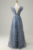 Laden Sie das Bild in den Galerie-Viewer, A Linie Tiefer V-Ausschnitt Grau Blau Übergröße Ballkleid mit Stickerei