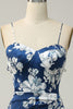 Laden Sie das Bild in den Galerie-Viewer, Teelänge Tintenblaues Brautjungfernkleid mit Blumenmuster