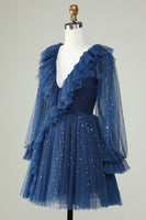 Laden Sie das Bild in den Galerie-Viewer, Marineblaues kurzes Cocktailkleid mit tiefem V-Ausschnitt und Rüschen