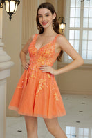 Laden Sie das Bild in den Galerie-Viewer, Orange A-Linie Glitzer Abiballkleid mit Pailletten