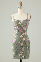 Laden Sie das Bild in den Galerie-Viewer, Schwarzes Spaghettiträger Bodycon Abiballkleid mit Applikationen