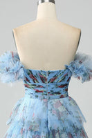 Laden Sie das Bild in den Galerie-Viewer, Wunderschönes schulterfreies langes Lavendel Ballkleid mit Drucken und Rüschen