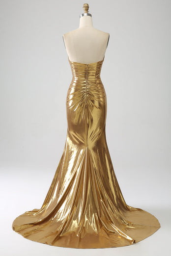 Goldenes trägerloses langes Ballkleid im Meerjungfrau-Stil mit Schlitz