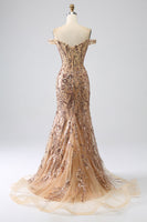 Laden Sie das Bild in den Galerie-Viewer, Glitzernde Meerjungfrau schulterfreies Champagner Korsett Ballkleid mit Schlitz