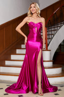 Laden Sie das Bild in den Galerie-Viewer, Funkelndes Mermaid Fuchsia Korsett Ballkleid mit Schlitz