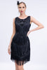 Laden Sie das Bild in den Galerie-Viewer, Schwarzes Gatsby Kleid mit Fransen aus den 1920er Jahren mit Pailletten und Accessoires aus den 20er Jahren