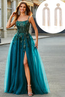 Laden Sie das Bild in den Galerie-Viewer, Wunderschönes dunkelgrünes A-Linie Ballkleid mit Applikationen und Accessoire