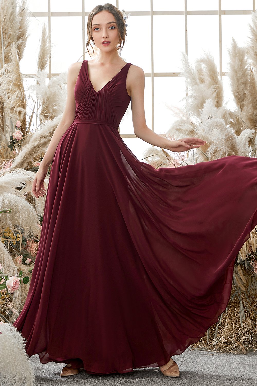 Burgundy V-Ausschnitt Chiffon Brautjungfernkleid