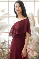 Laden Sie das Bild in den Galerie-Viewer, Eine Schulter Burgundy Chiffon Brautjungfernkleid