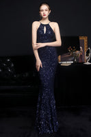 Laden Sie das Bild in den Galerie-Viewer, Silber Neckholder Pailletten Partykleid